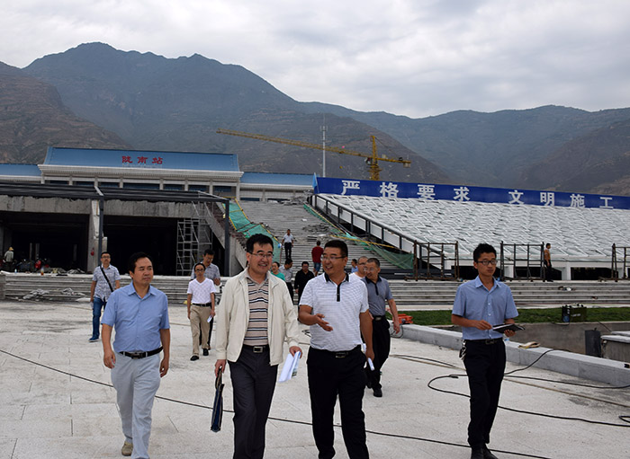 省、市聯(lián)合工作組蒞臨階州廣場(chǎng)檢查指導(dǎo)工作