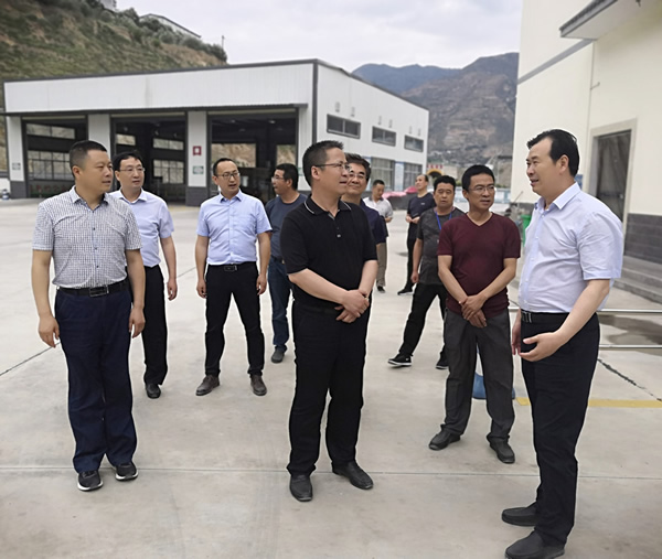 隴南市委常委、組織部部長(zhǎng)楊郃調(diào)研指導(dǎo)市龍江城鄉(xiāng)發(fā)展集團(tuán)公司黨建工作