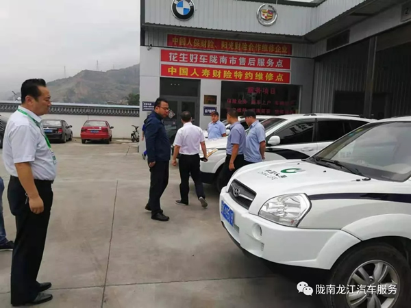 金錘鈑金，銀槍噴漆！龍江汽修值得信賴！